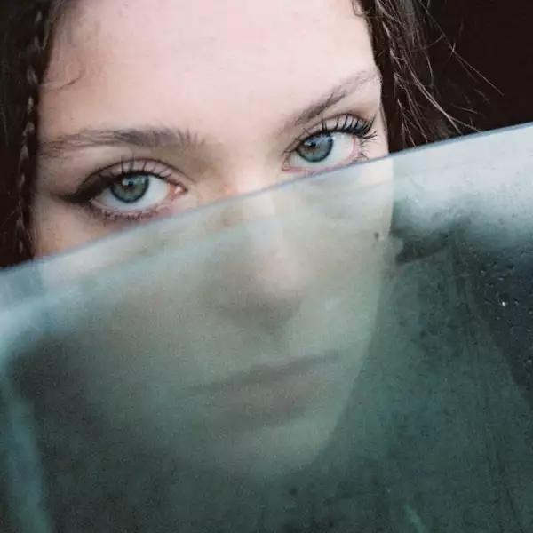Holly Humberstone confirms collab with The 1975's Matty Healy
