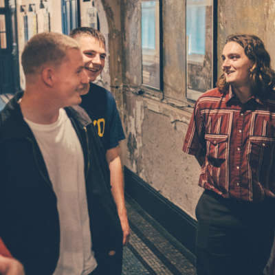 Home Counties offer up new track ‘White Shirt / Clean Shirt’