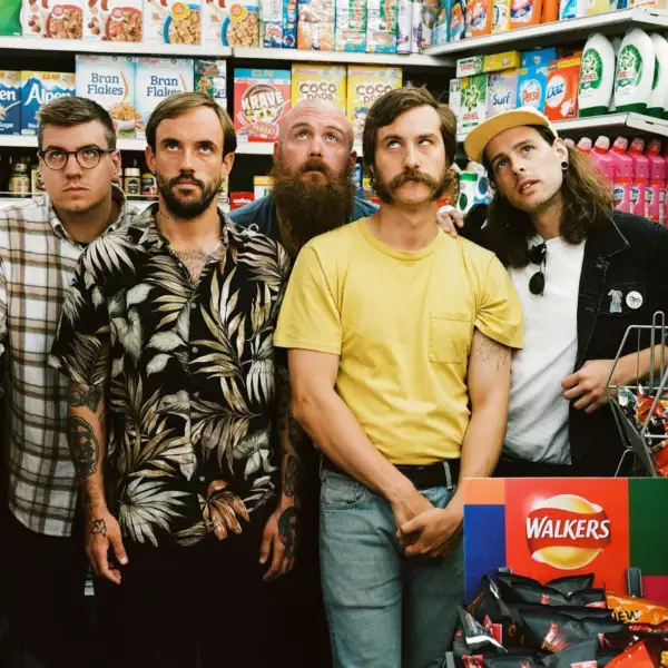 IDLES and Heavy Lungs announce new split 7"