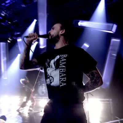 IDLES bring chaotic, triumphant version of ‘Danny Nedelko’ to Jools Holland