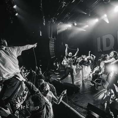 Watch IDLES play ‘Television’ live at Le Bataclan