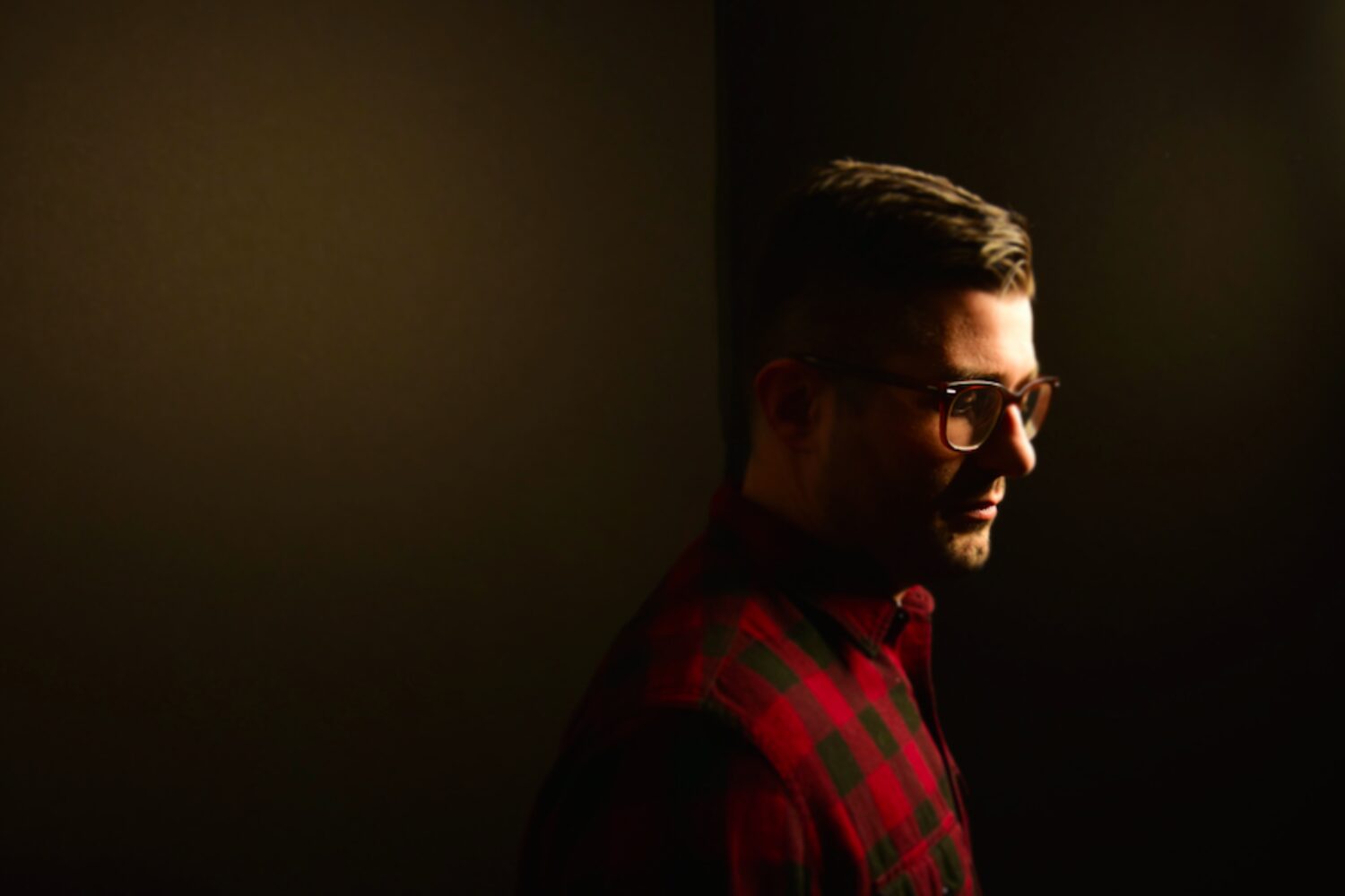 Into It. Over It. offers more on new track ‘Twenty Twenty’