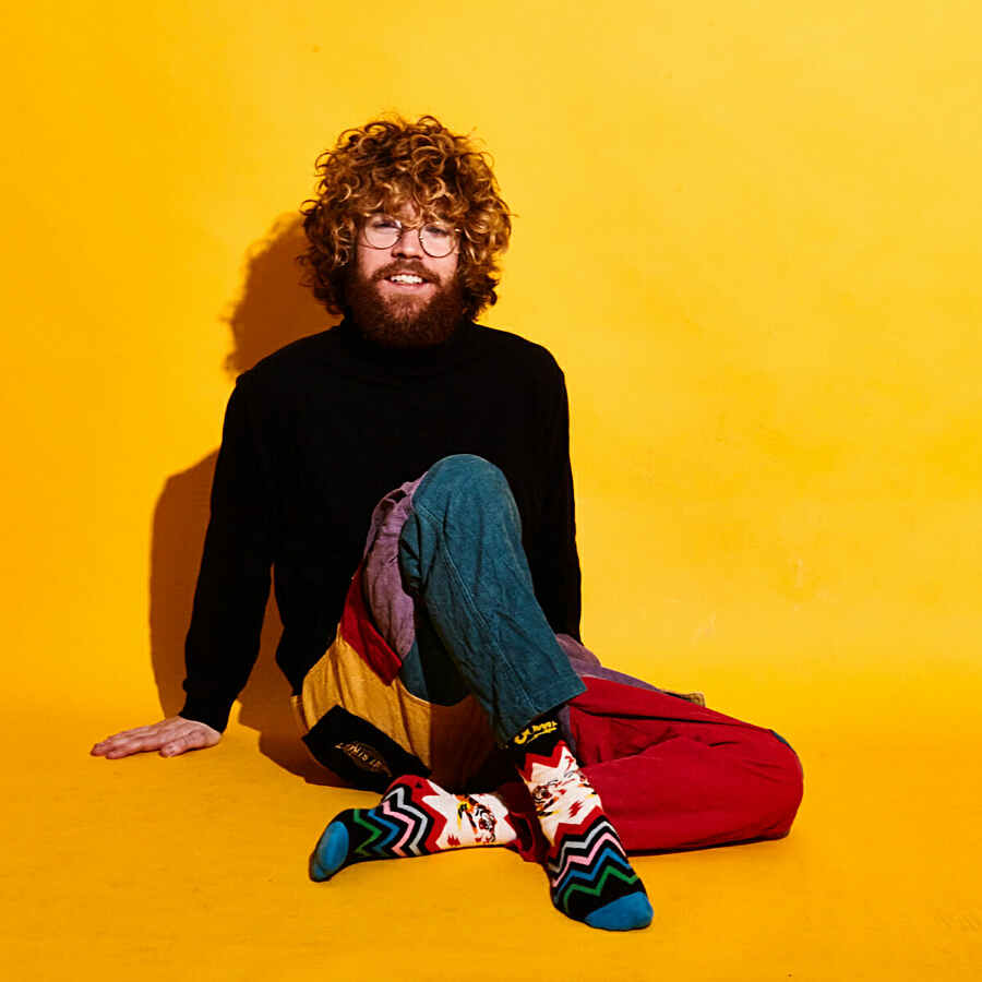 JW Francis announces new album 'Dream House'