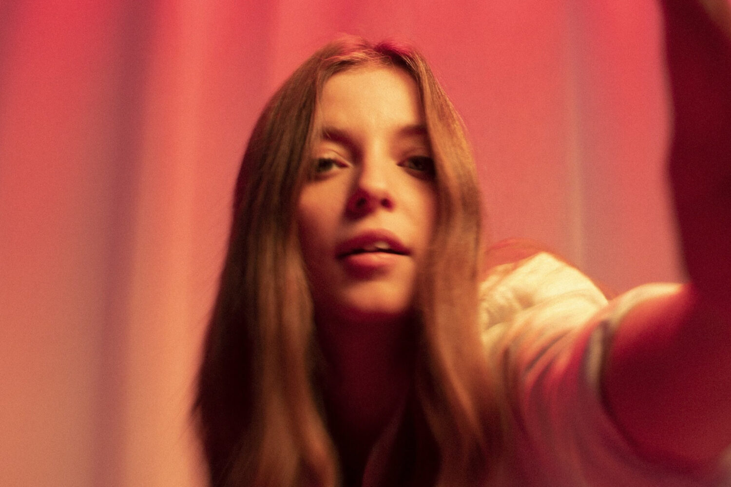 Jade Bird offers up new single ‘My Motto’