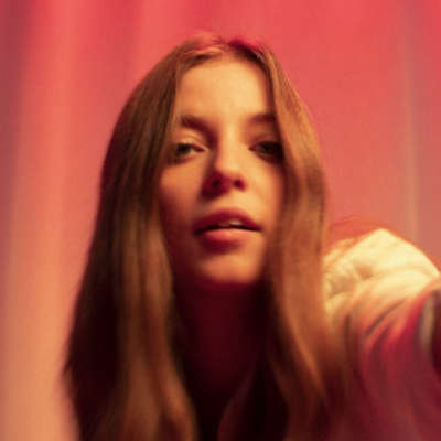 Jade Bird offers up new single ‘My Motto’