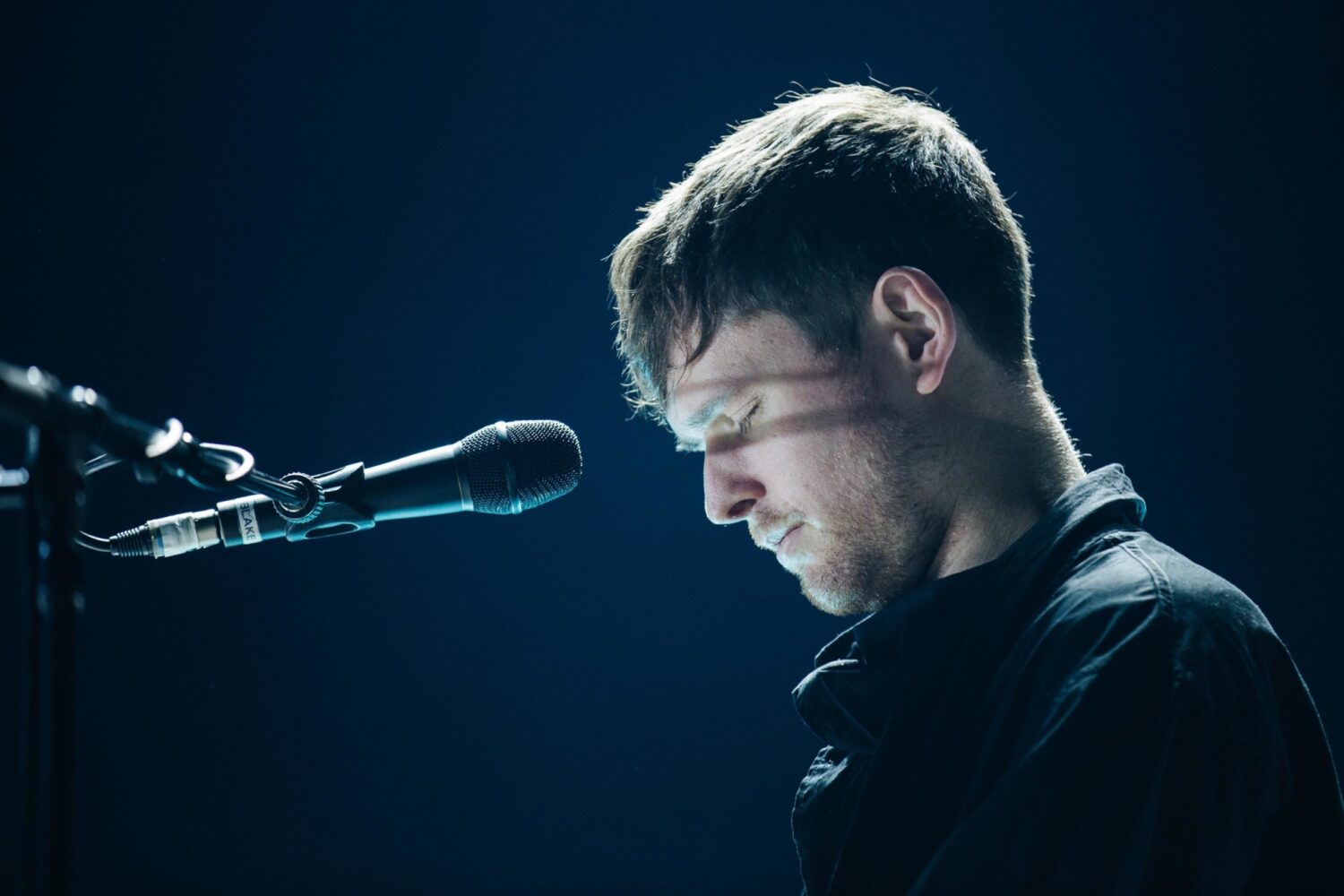 Watch James Blake perform ‘I’ll Come Too’ live on Ellen