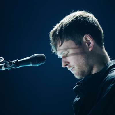 Watch James Blake perform ‘I’ll Come Too’ live on Ellen