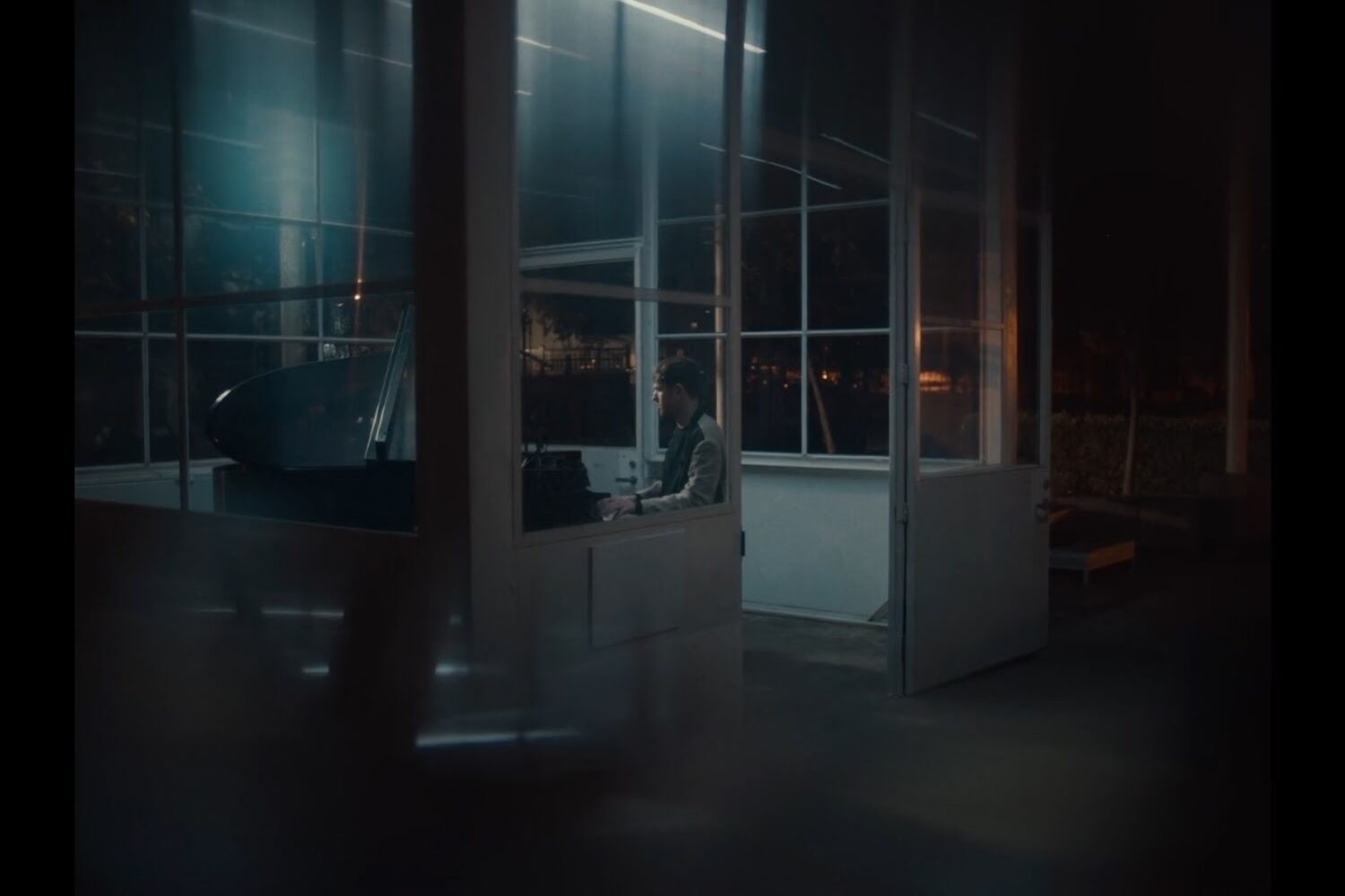Watch James Blake playing a stripped down version of ‘Assume Form’ for Spotify