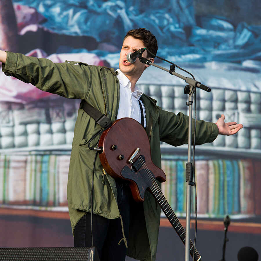 Watch Jamie T play his first gig in over a year