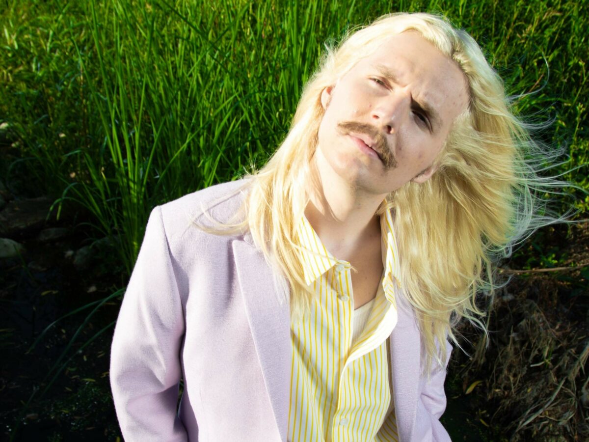 Jawny releases dreamy new single 'Fall In Love' - Vimarsana News