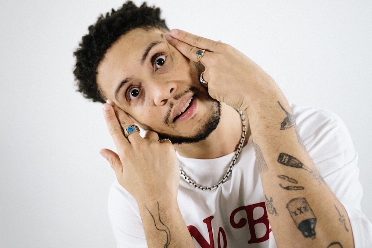 Jelani Blackman shares the video for ‘Bubblin’ | DIY Magazine