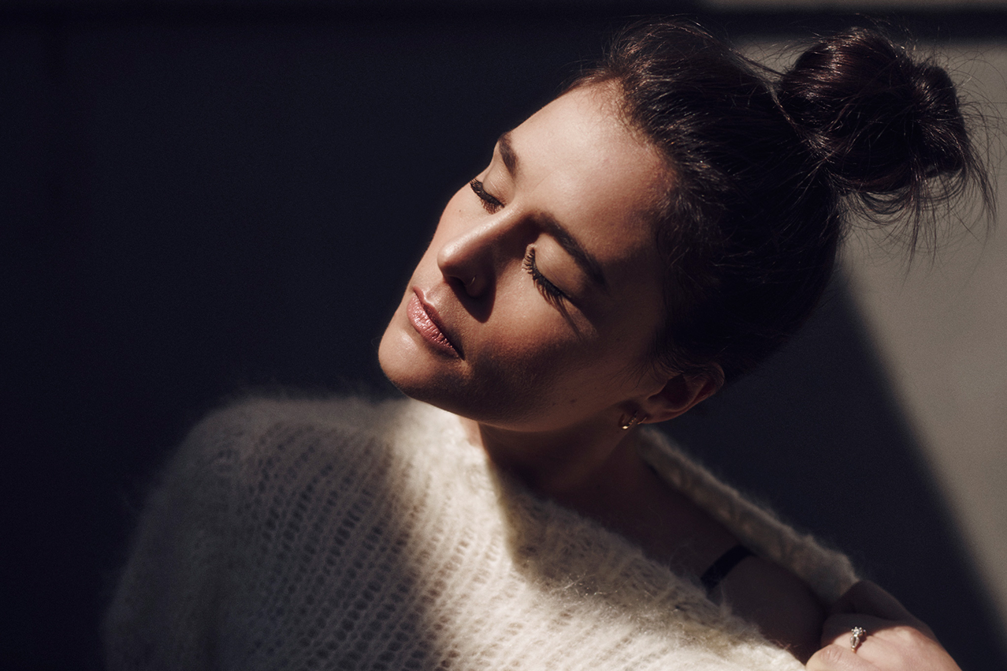 Jessie Ware discusses new album 'Tough Love' with Benny Blanco and Two ...