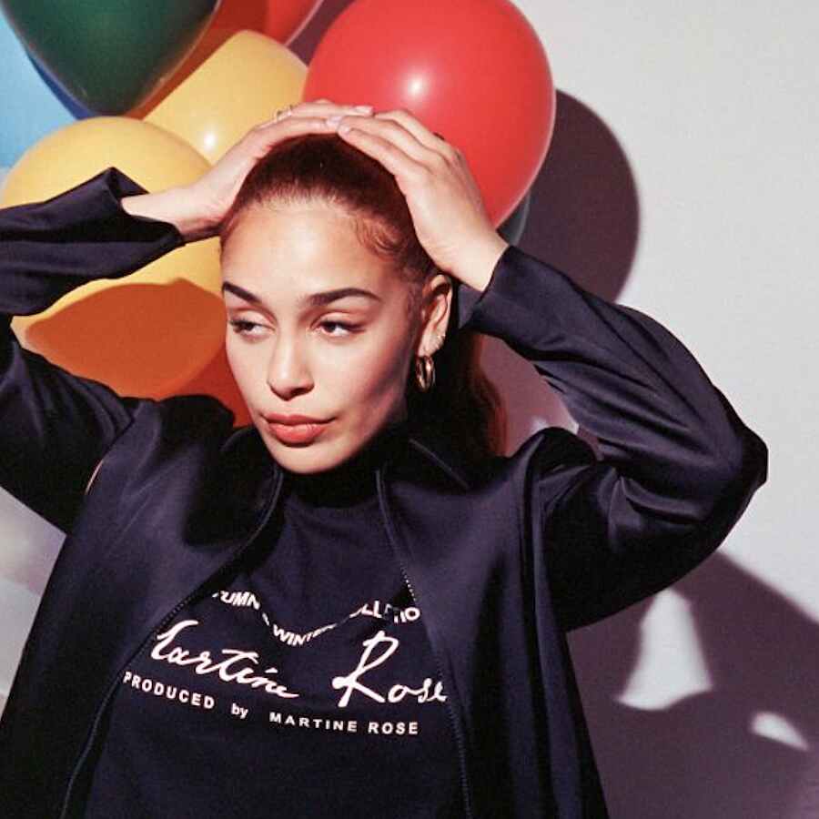 Jorja Smith shares video for 'Home'