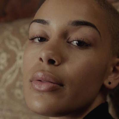 Jorja Smith goes Gatsby in ‘Beautiful Little Fools’