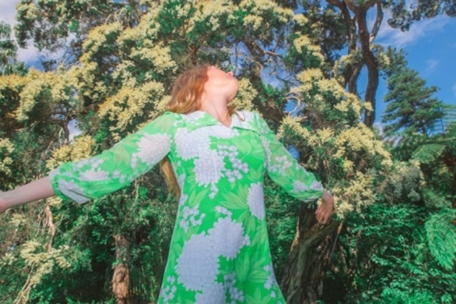 Julia Jacklin shares new songs ‘to Perth, before the border closes’ and ‘CRY’