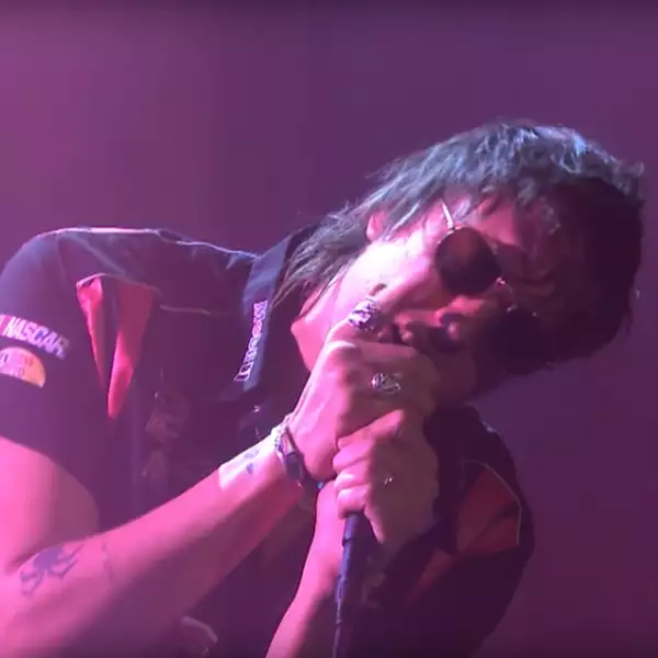 Watch The Voidz play ‘Leave It In My Dreams’ on Fallon