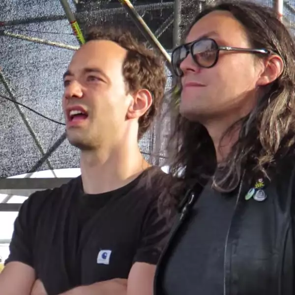 Watch Julian Casablancas + The Voidz cover The Strokes at Primavera