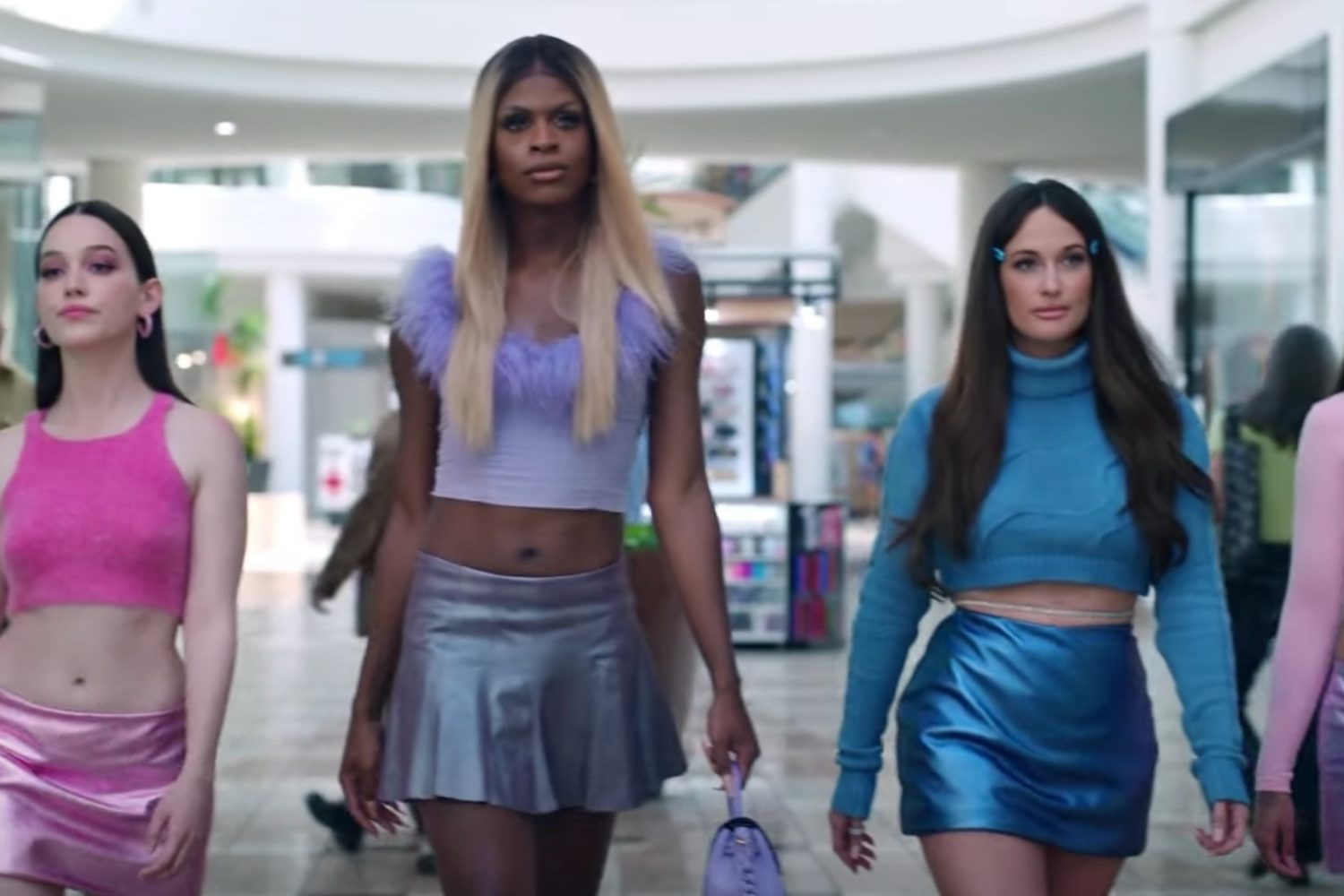 Kacey Musgraves shares 'simple times' video