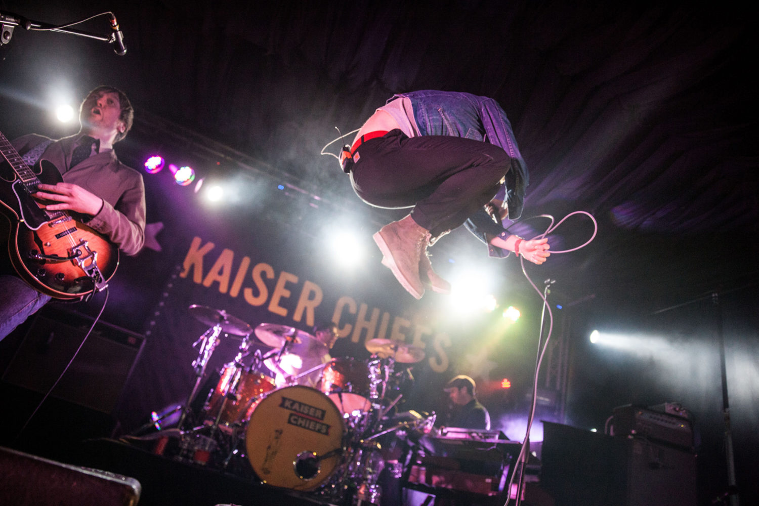 Kaiser Chiefs to play 'secret' set at Glastonbury