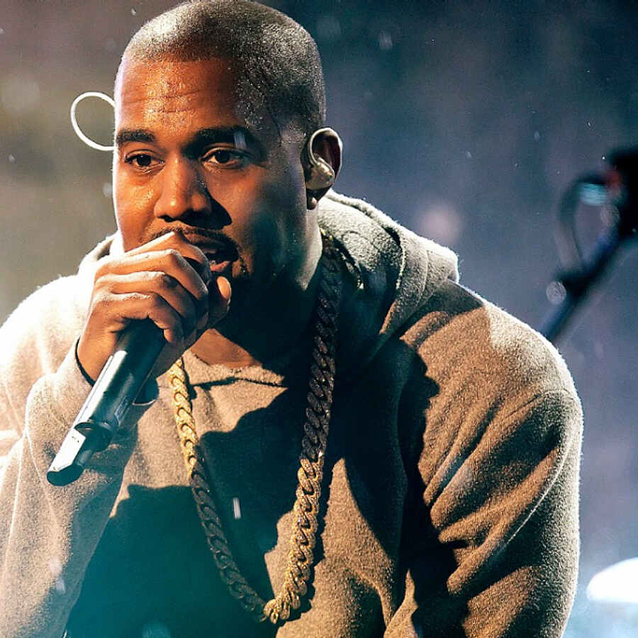 Kanye West shares 'Ultralight Prayer'