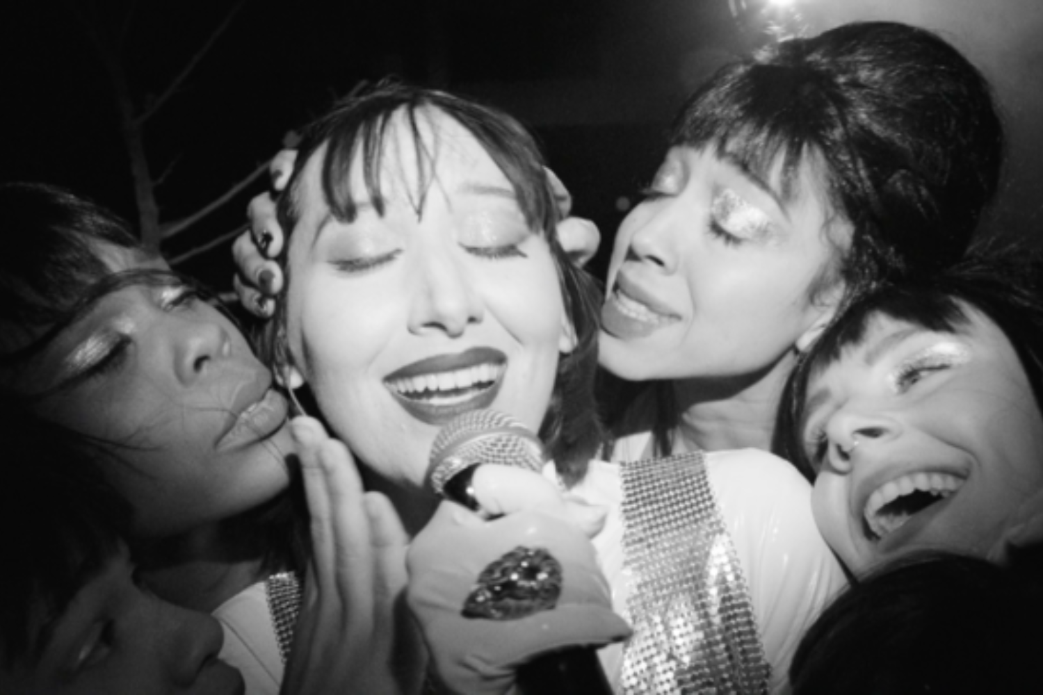 Spike Jonze shoots Karen O and Danger Mouse video live on TV
