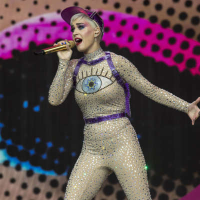 Katy Perry brings ridiculousness (and lots of it) to Glastonbury 2017