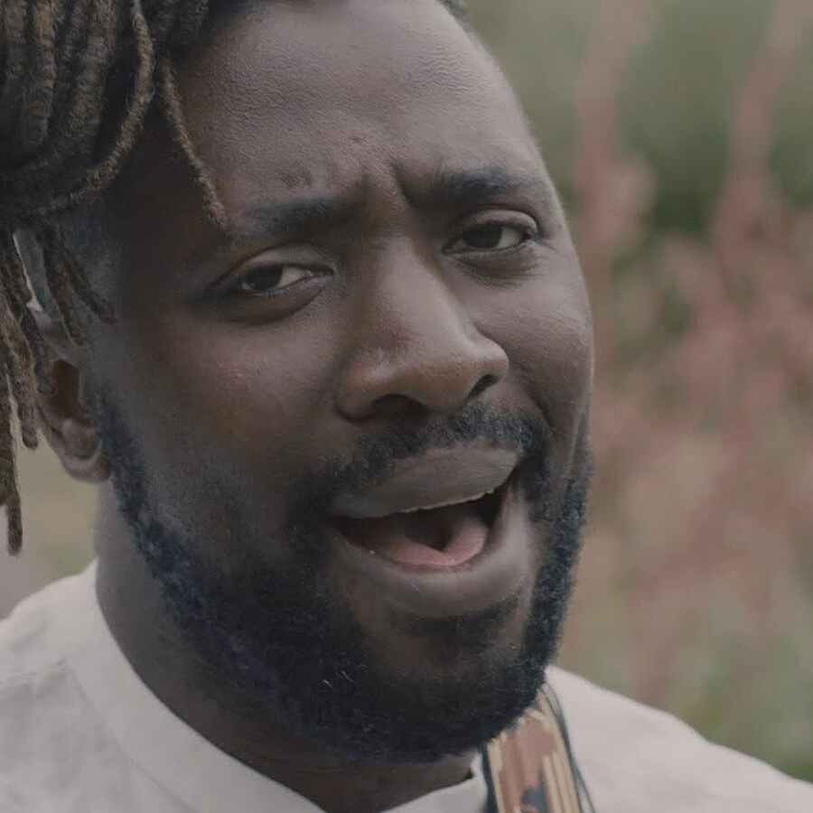 Kele Okereke shares an acoustic video for ‘Do U Right’