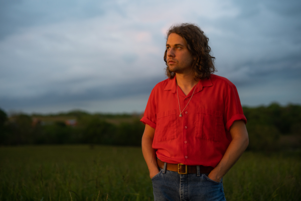 Kevin Morby shares new track 'Sundowner'