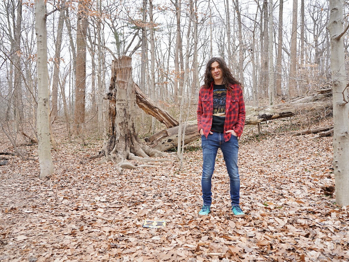 Kurt Vile announces 10th anniversary re-issue of 'Waking on a Pretty Daze' - Vimarsana News