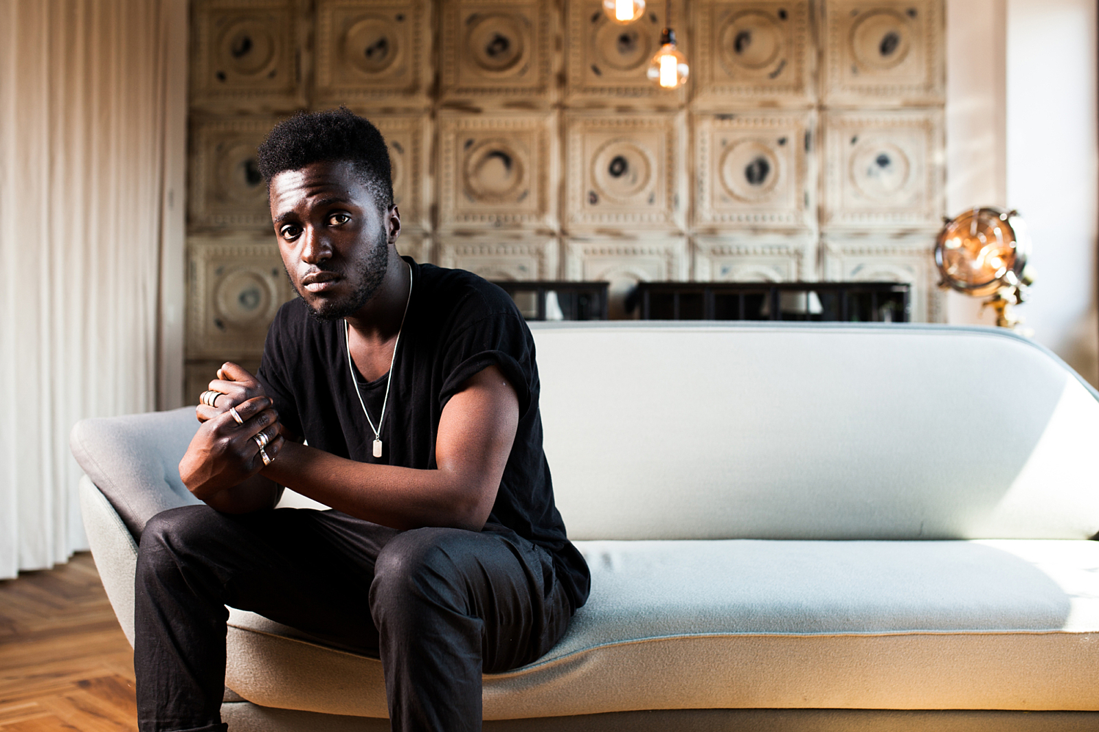 Kwabs releases new ‘Layback’ track, produced by Dave Okumu