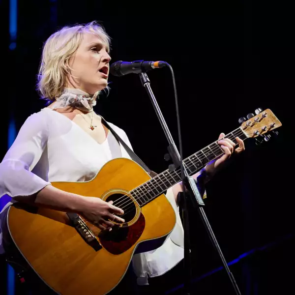 Laura Marling adds a new London date to her March tour