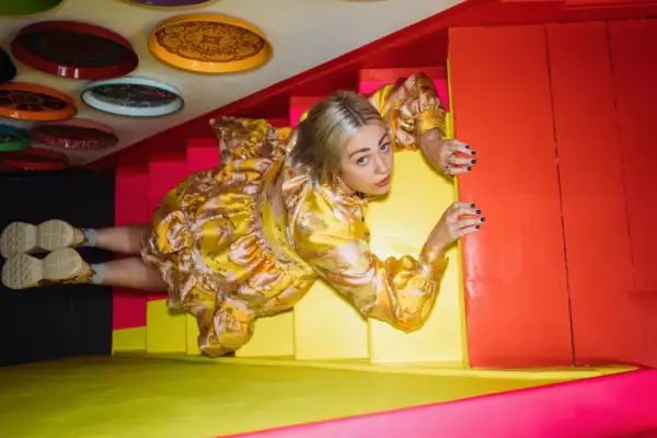 Get To Know... Lauran Hibberd