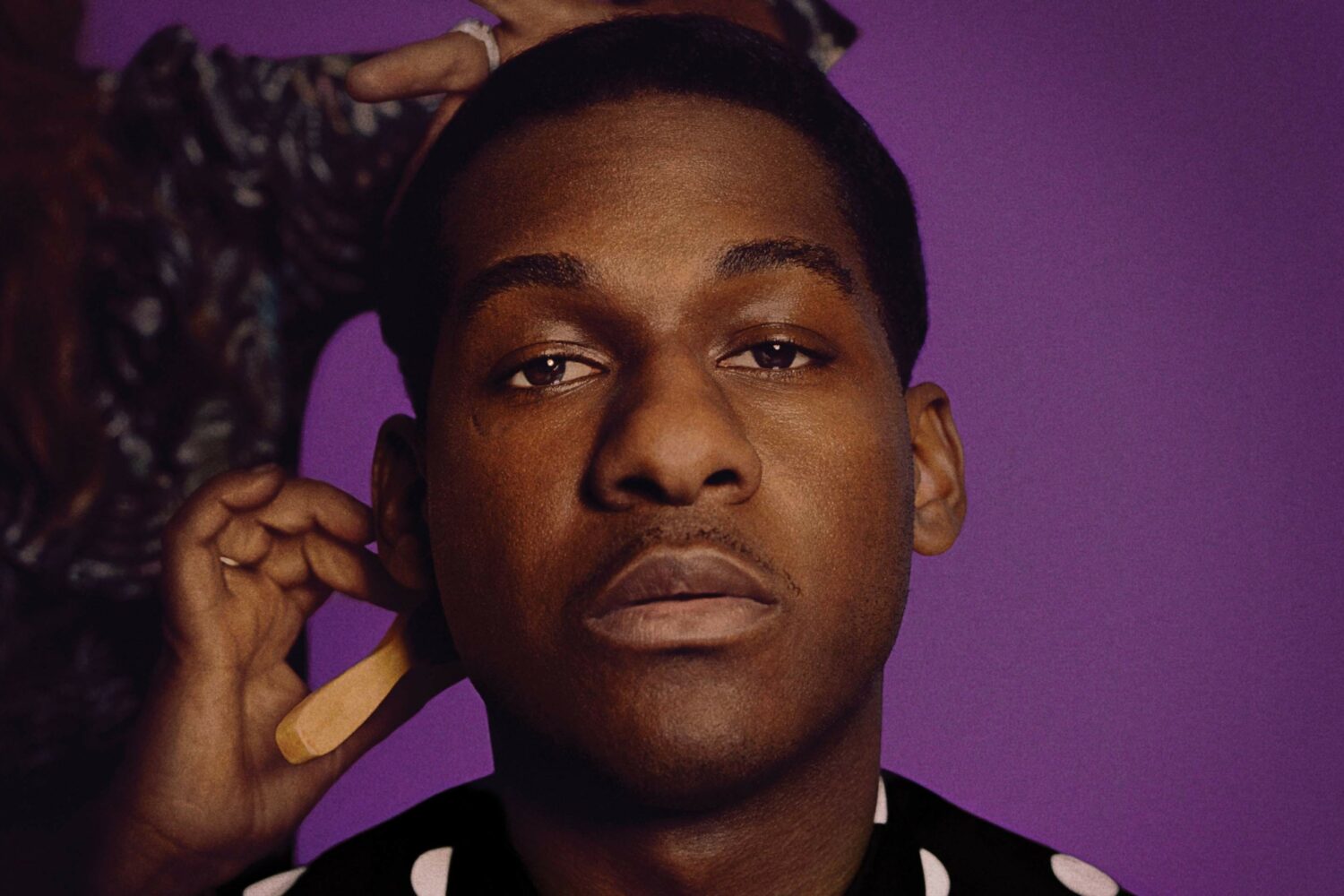 Leon Bridges shares ‘Bet Ain’t Worth The Hand’ and ‘Bad Bad News’