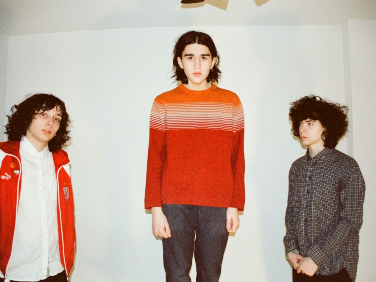 Lifeguard announce double EP 'Crowd Can Talk/Dressed In Trenches' - Vimarsana News