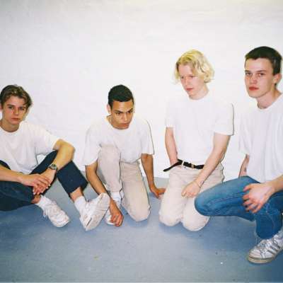Liss play BBC Radio 1 Maida Vale session