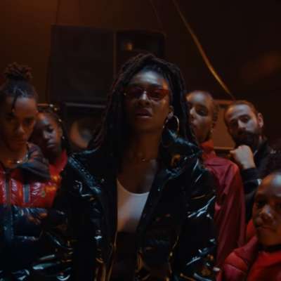 Little Simz stages a dance-off in energetic new video for ‘Offence’
