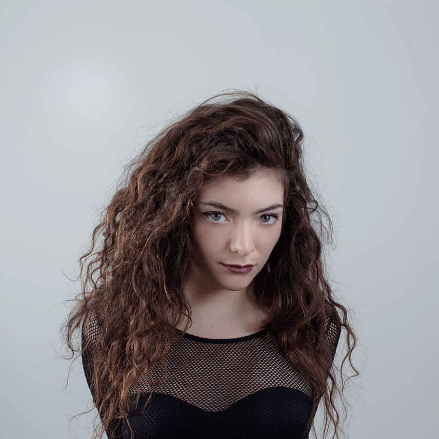 Tracks: Lorde, Speedy Ortiz & More