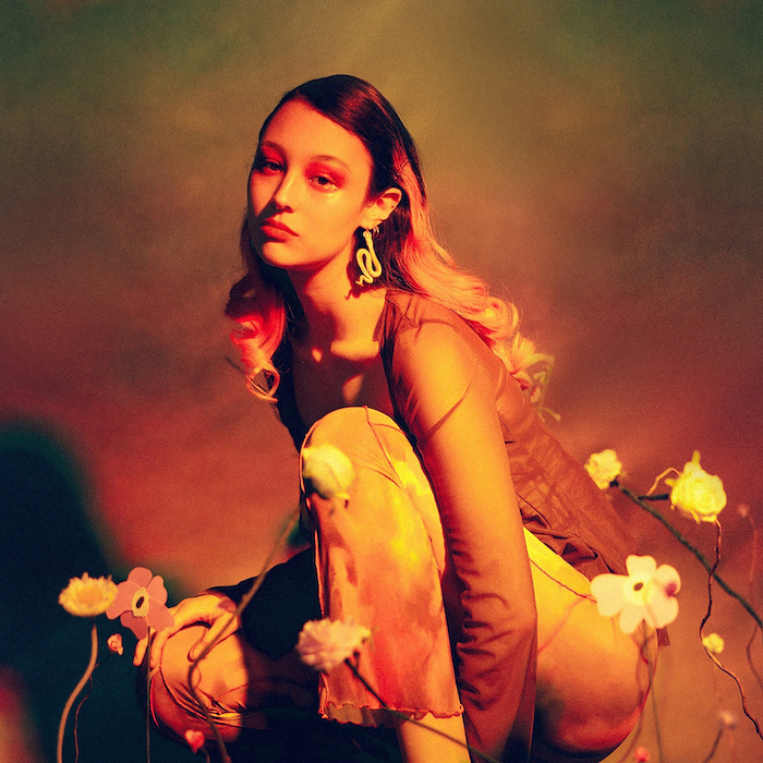 Luna Li teams up with Beabadoobee for 'Silver Into Rain' - Vimarsana News