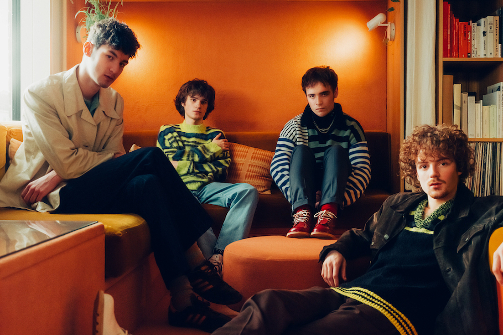 The Lounge Society share new single 'No Driver'