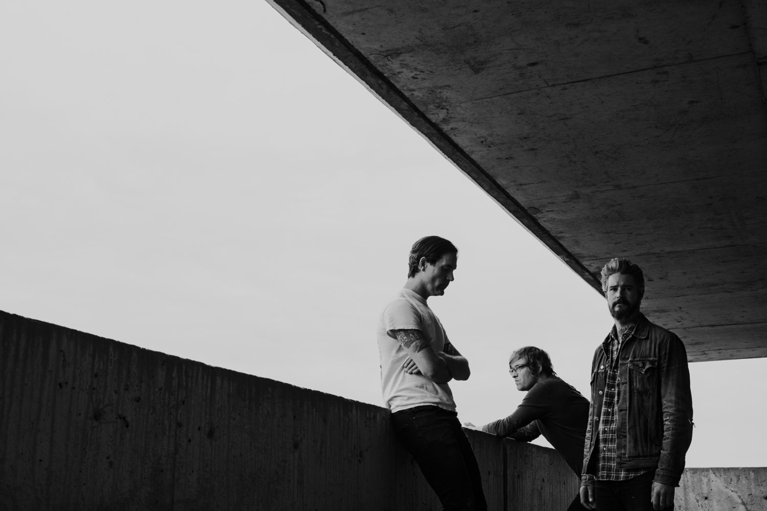 METZ unleash 'Sugar Pill' video