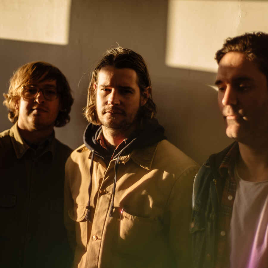 METZ reveal visuals for ferocious track 'Dry Up', from their upcoming rarities compilation