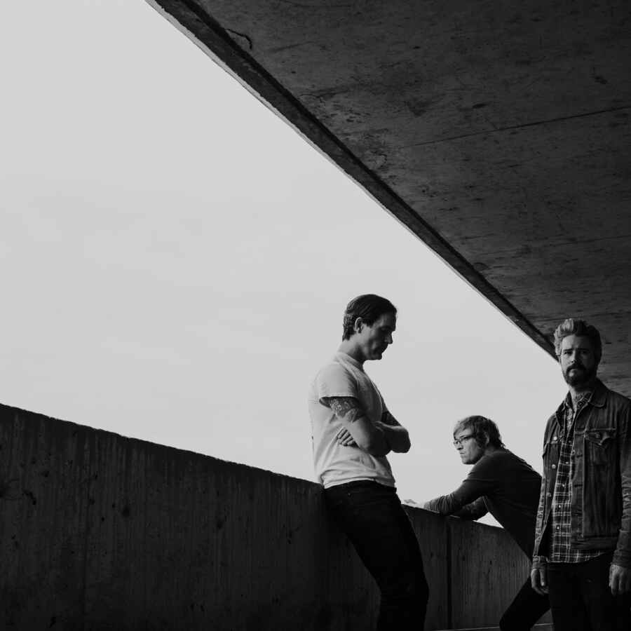 METZ unleash 'Sugar Pill' video