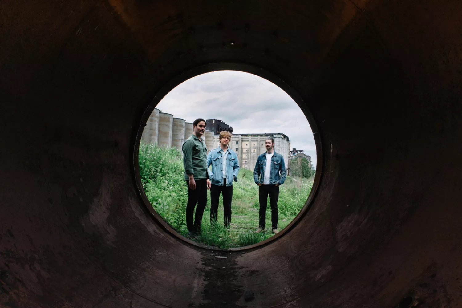 METZ announce new album 'Strange Peace' with 'Cellophane'