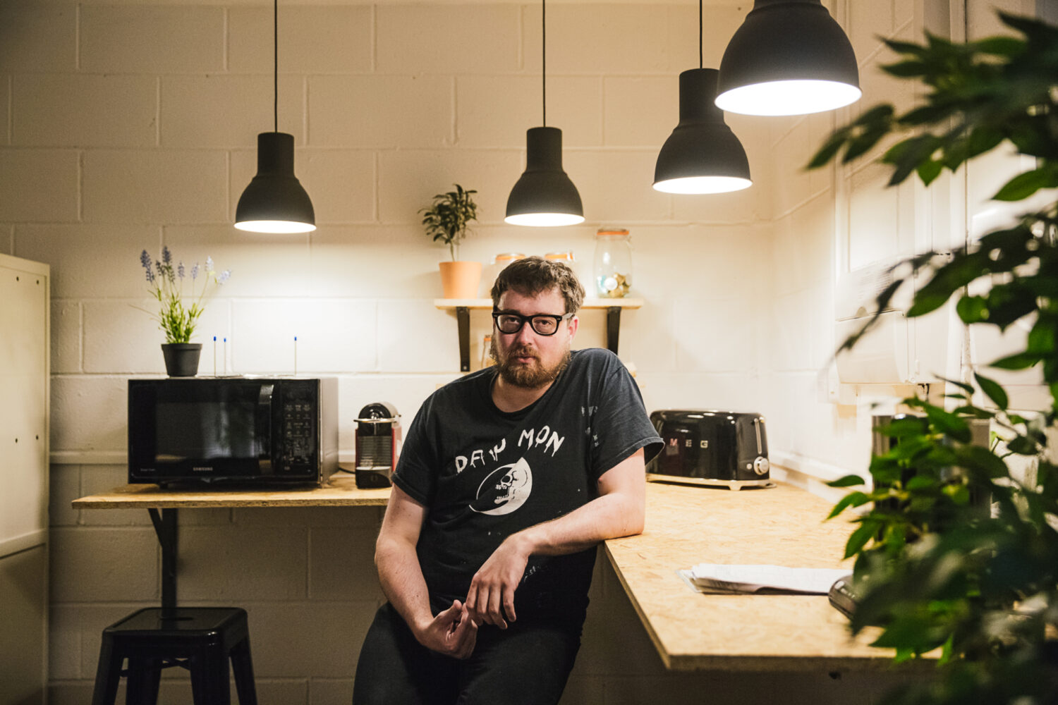 Hookworms’ MJ shares new song as Family Scraps