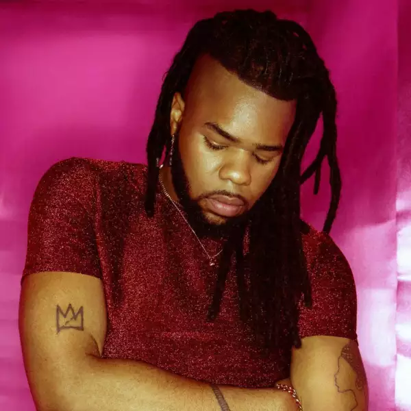 MNEK has shared an acoustic video for ‘Paradise’