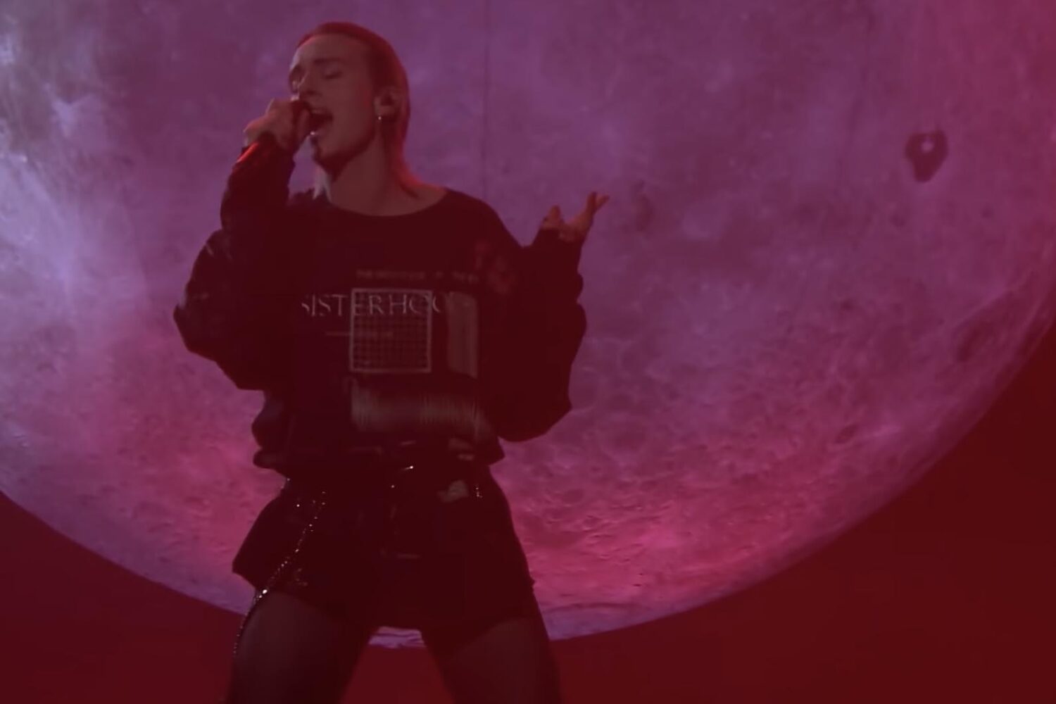 MØ takes ‘Blur’ to US telly