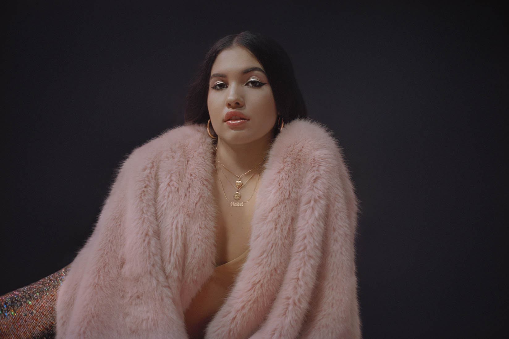 Mabel shares ‘Finders Keepers’ video