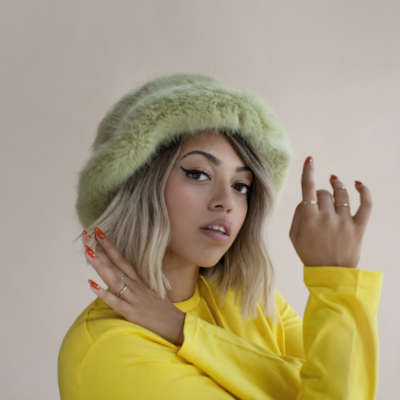 Mahalia teams up with Little Simz on ‘Proud of Me’