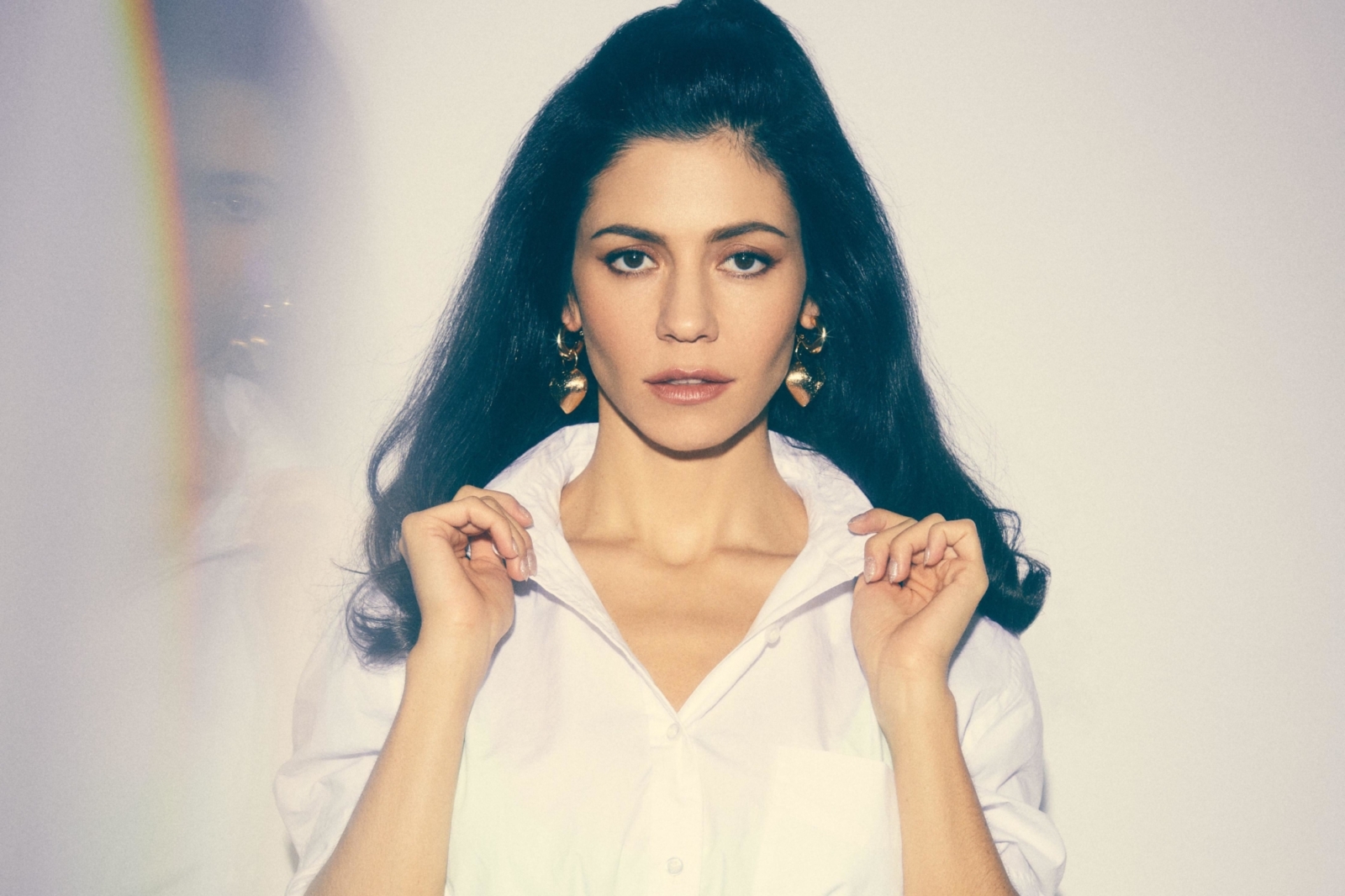 Marina and the Diamonds and Clean Bandit perform new song Disconnect at Coachella • News • DIY Magazine