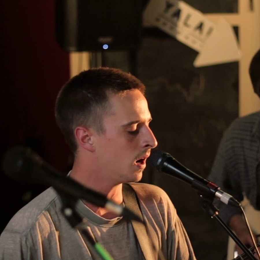 Mellah announces headline tour dates and plays 'Numb' and 'Greeney Blue' in Yala! Records session